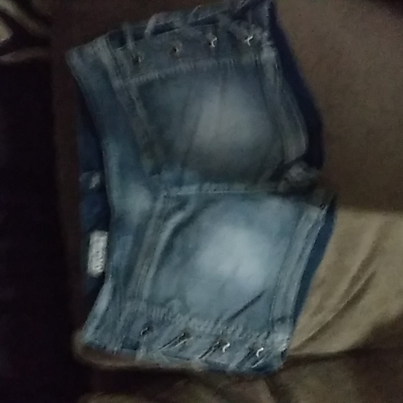 Shorts - Picture 1 of 2